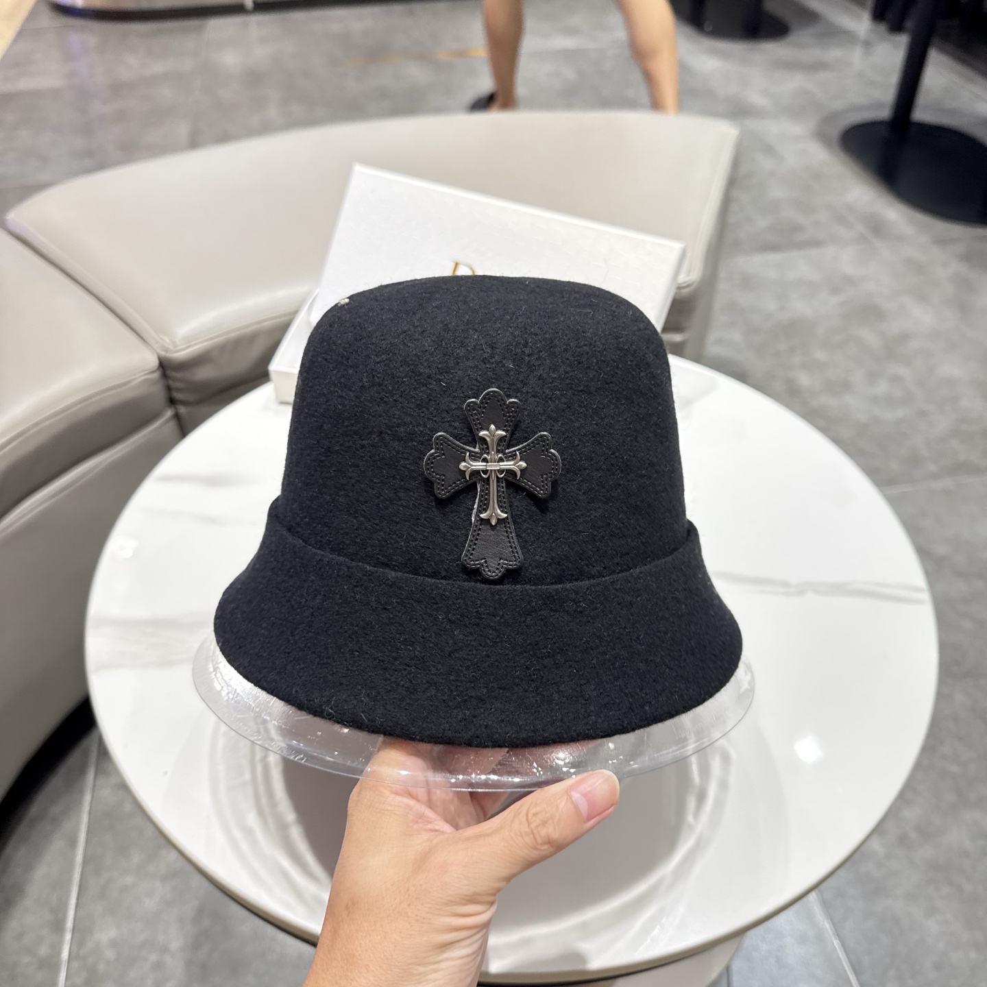 克罗心翻边纯色羊毛渔夫帽女秋冬2026新款大头围保暖显脸小百搭盆帽
