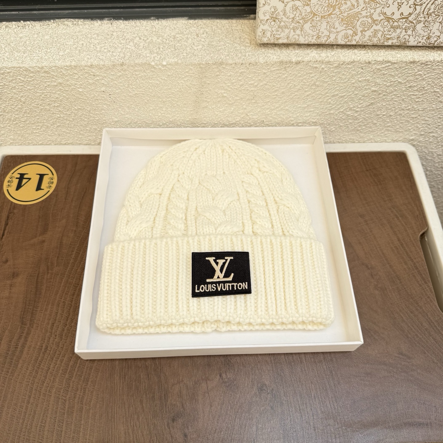 LV👒 秋冬新款针织毛线帽，超火爆💖质感一流，出街超好搭配！减龄神器