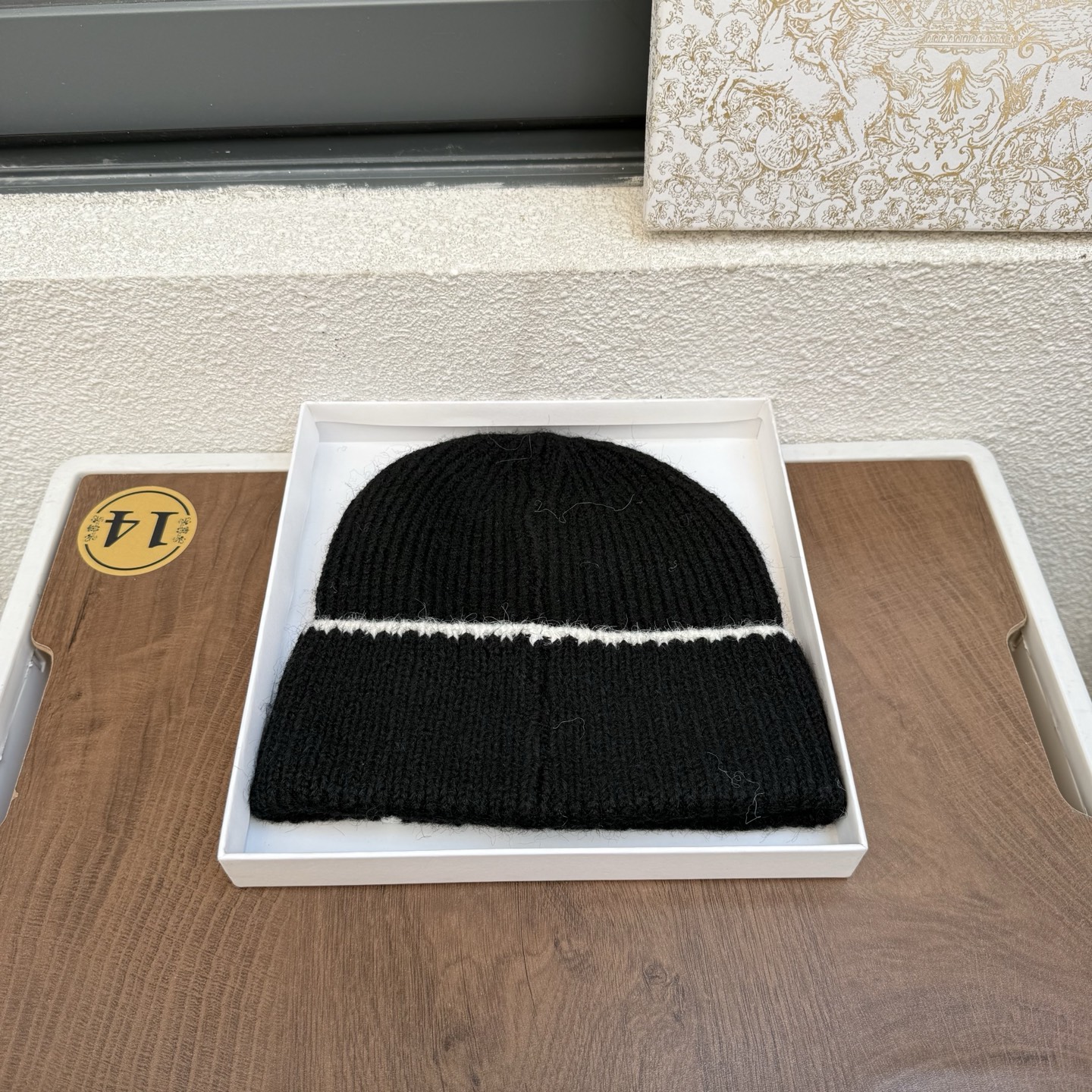 LV👒 秋冬新款针织毛线帽，超火爆💖质感一流，出街超好搭配！减龄神