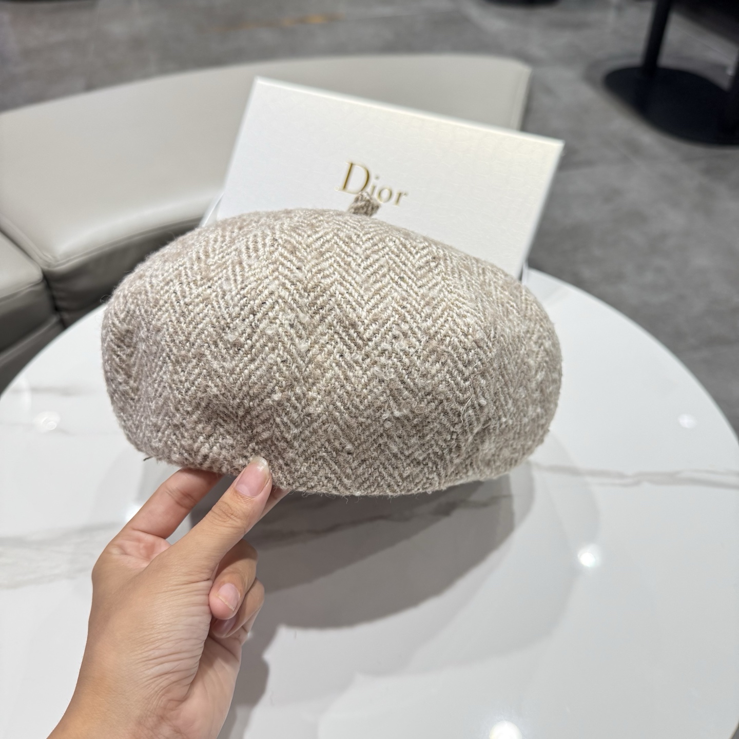普拉达新款羊毛贝雷帽 头围57cm