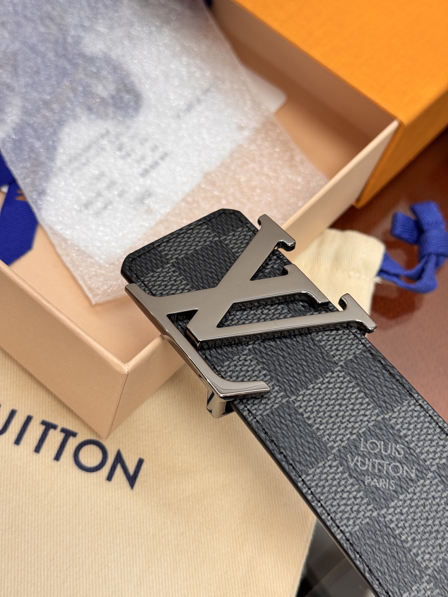 Louis Vuitton M0213，L4.0V $$普通版高端版等等