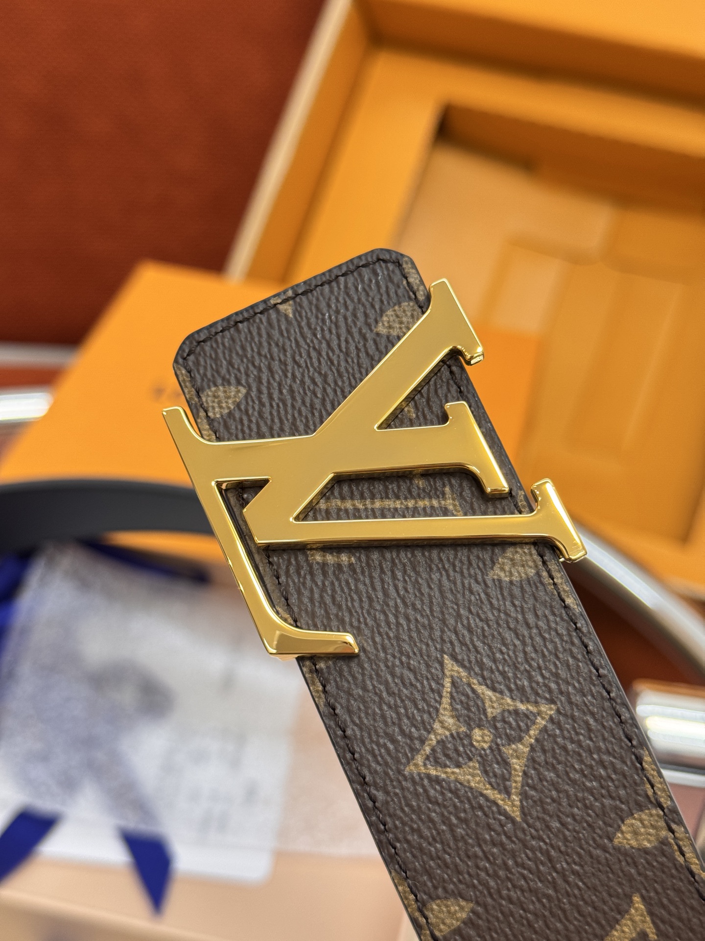 Louis Vuitton M0566，L4.0V $$普通版高端版等等