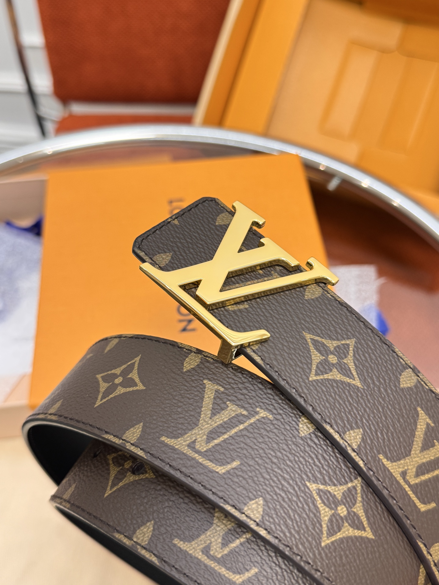 Louis Vuitton M0566，L4.0V $$普通版高端版等等