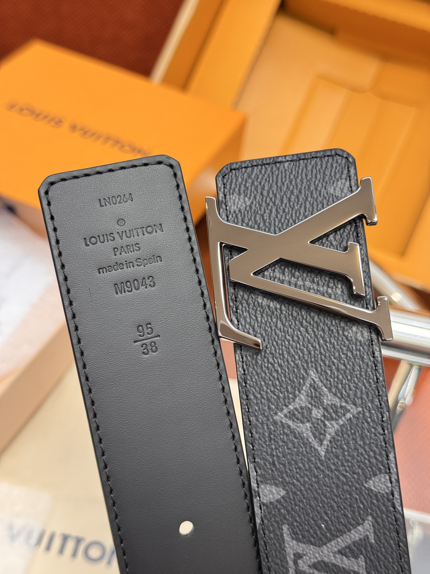 Louis Vuitton M9043，L4.0V $$普通版高端版等等