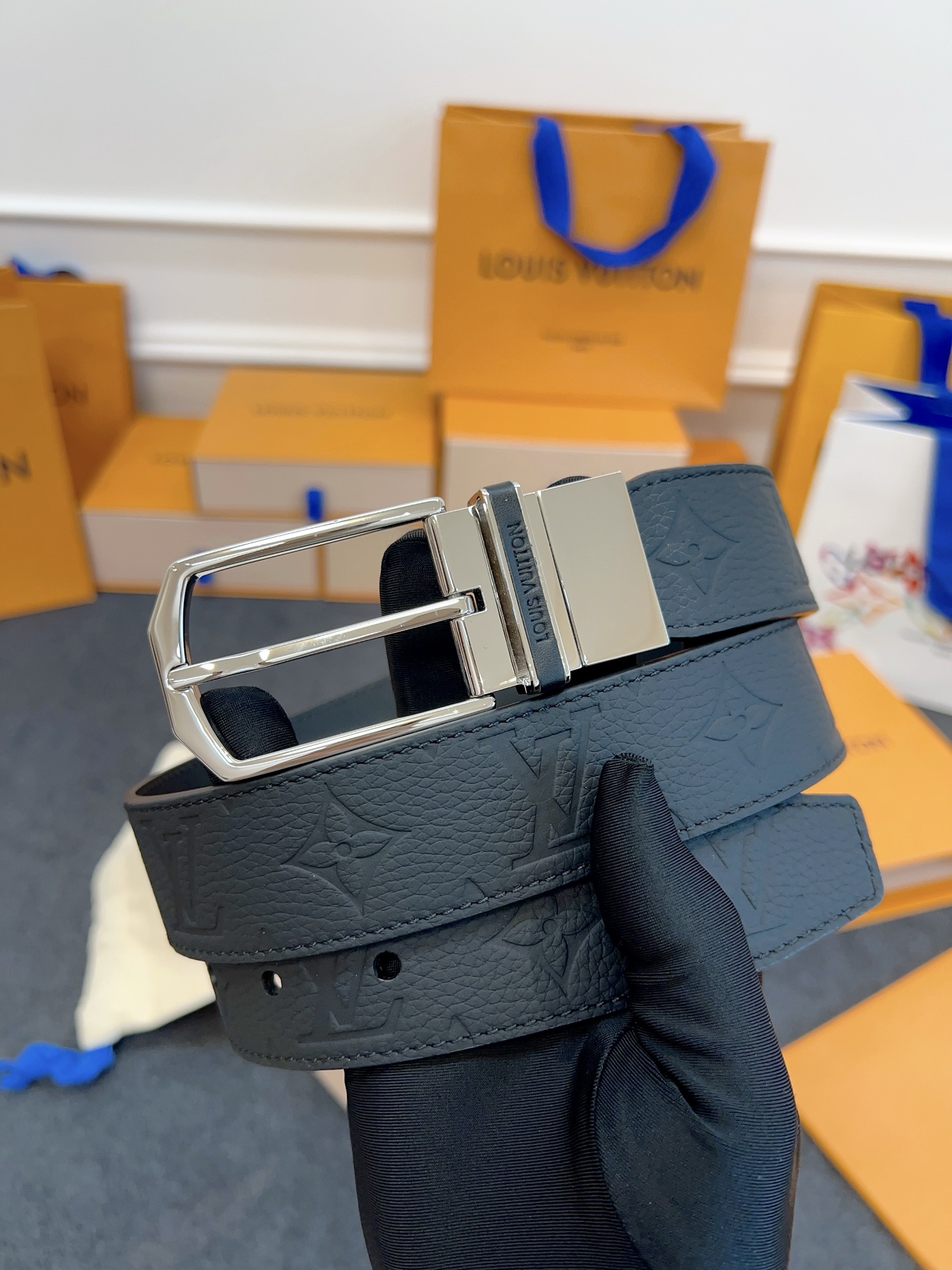 High-End LV Men’s Waist Belt in Original Leather with Monogram Pattern