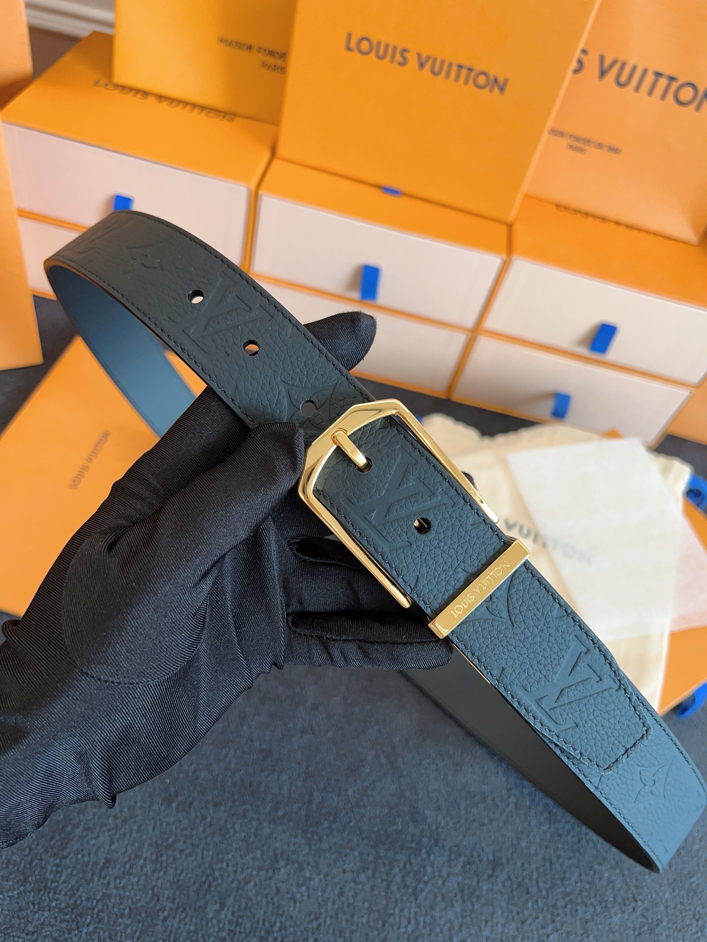 High-Quality LV Men’s Waist Belt in Veal Leather with Monogram Pattern - 图片 8