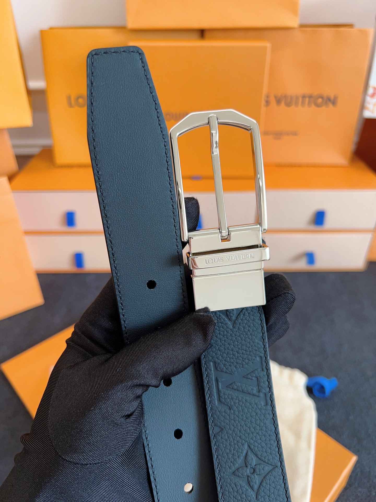 High-Quality LV Men’s Waist Belt with Monogram Pattern and Morten Style