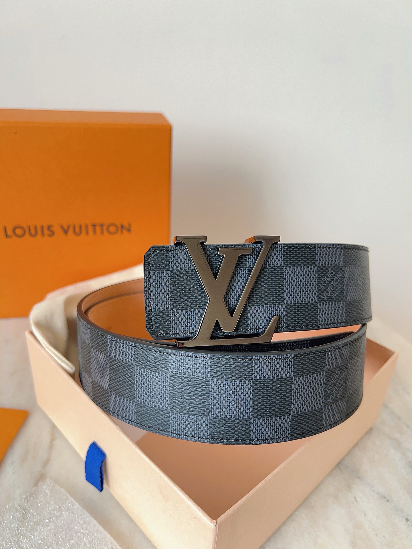 Louis Vuitton Lv 4.0cm黑格磨砂底M9808 代购级