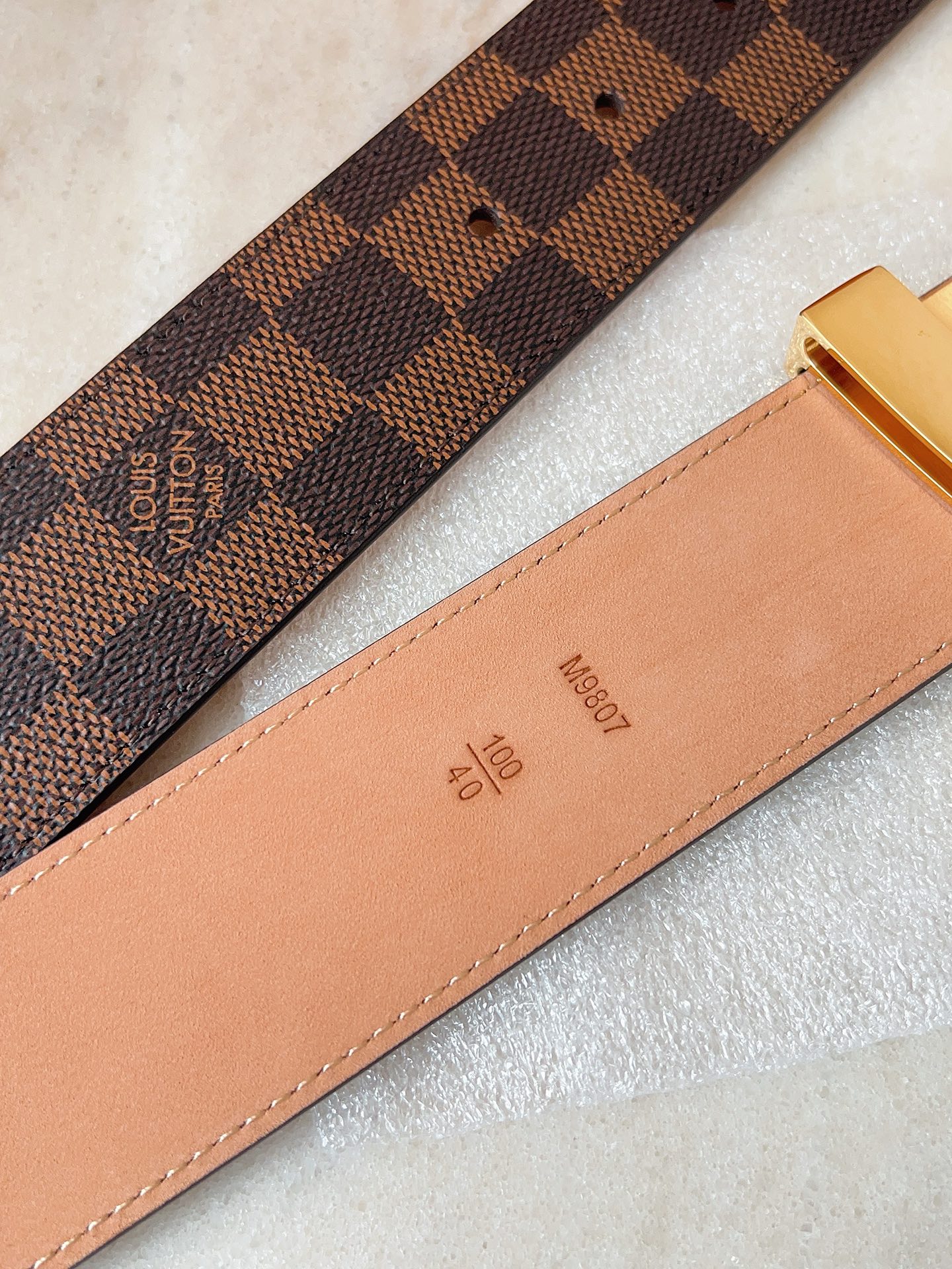 Louis Vuitton LV4.0cm啡格磨砂底M9807 代购级