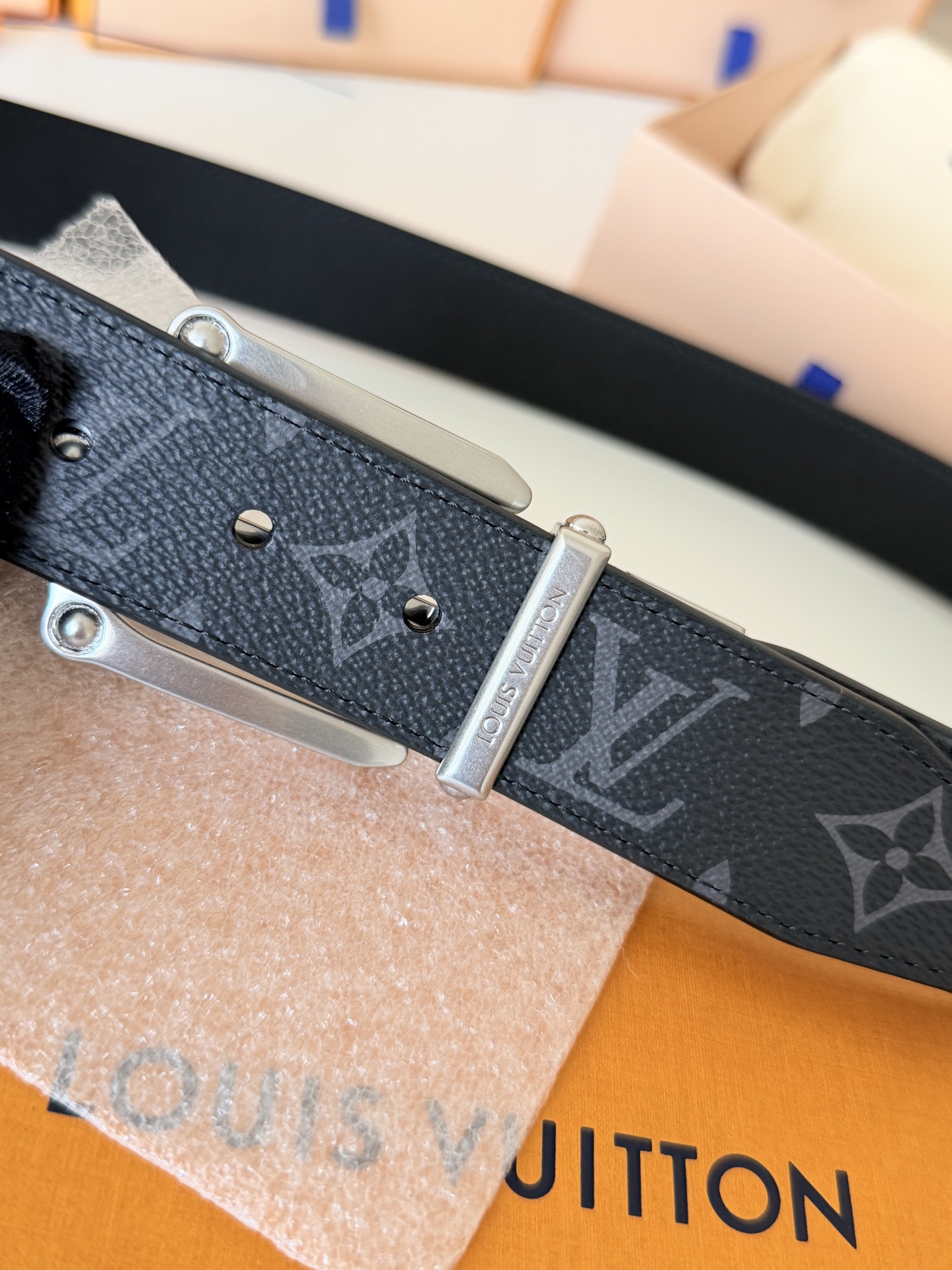 Louis Vuitton LV3.5cm宽M9073