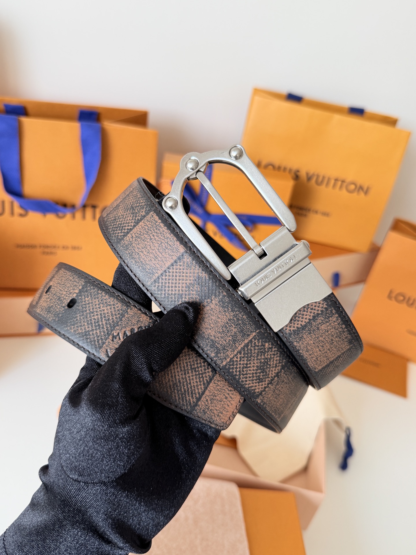 Louis Vuitton LV3.5cm宽M4430
