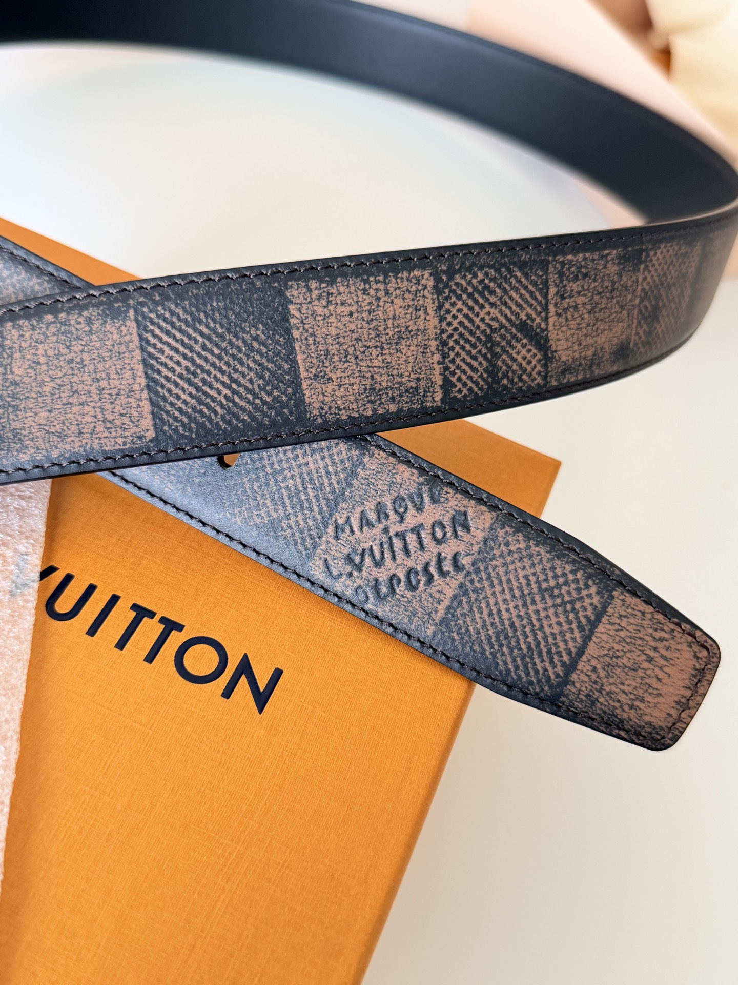 Louis Vuitton LV3.5cm宽M4430