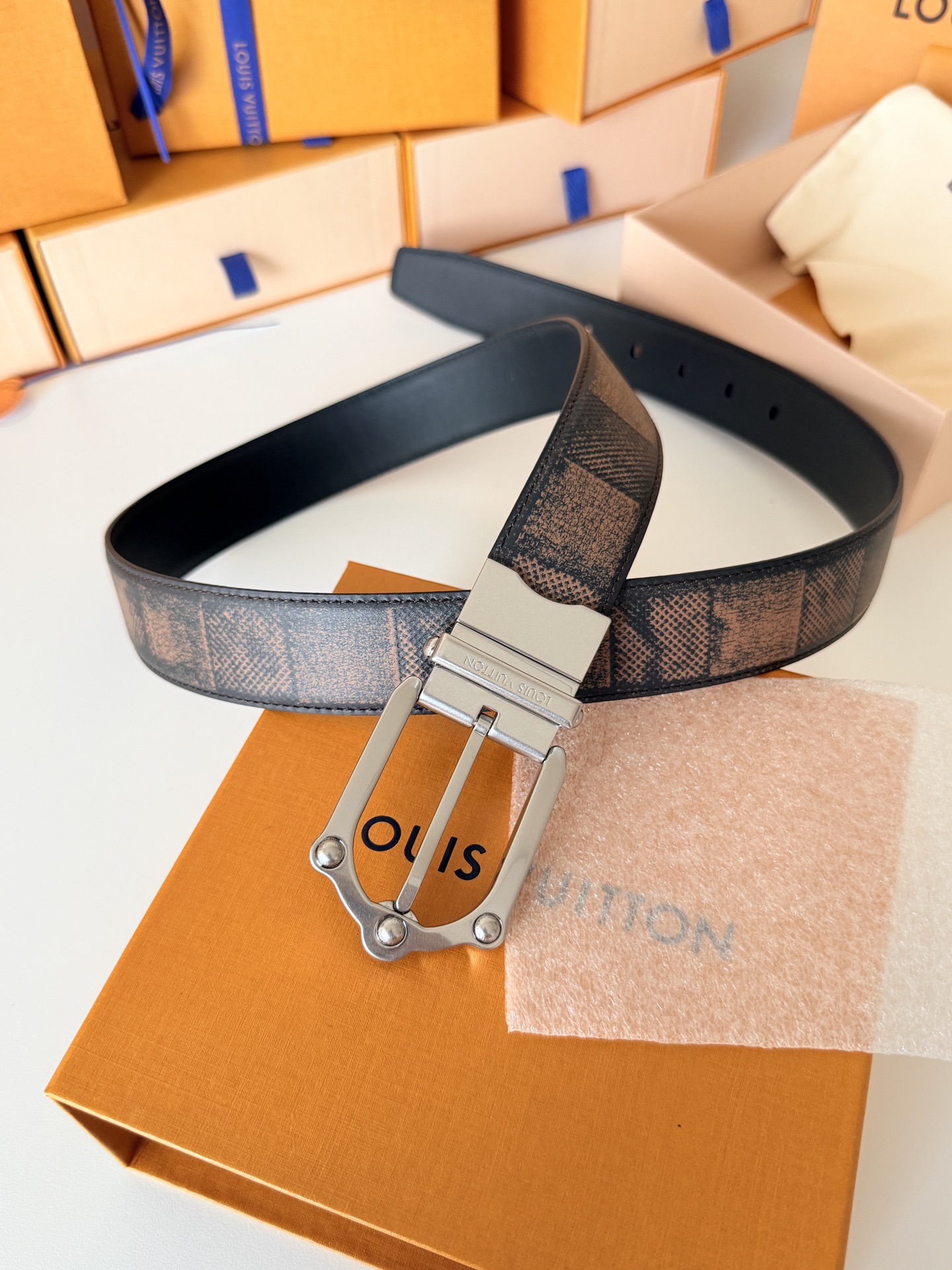Louis Vuitton LV3.5cm宽M4430