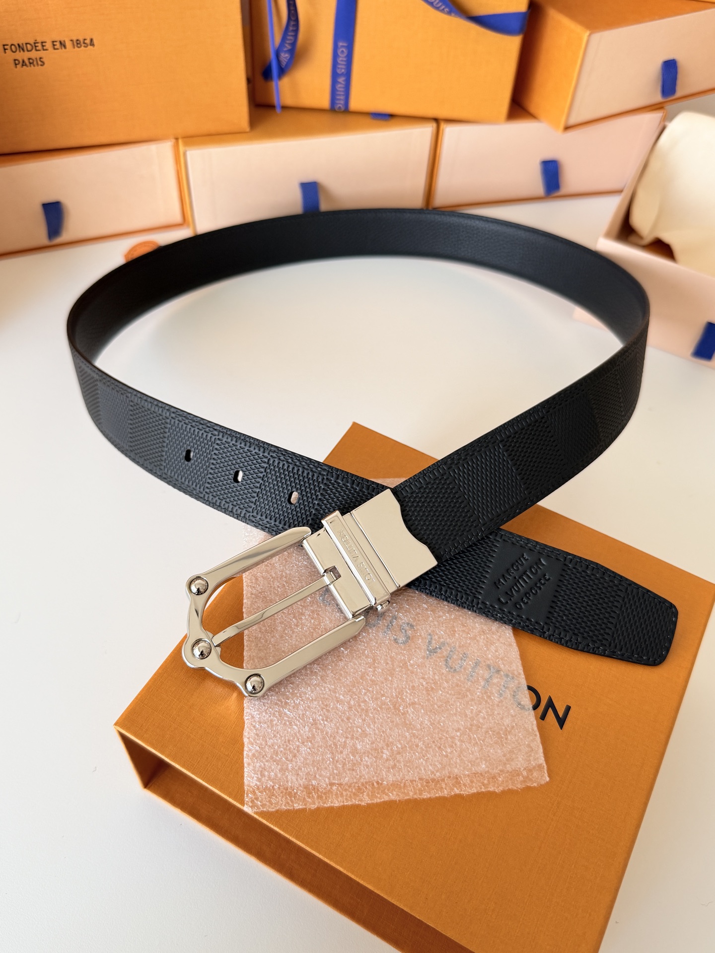 Louis Vuitton LV3.5cm宽M4365