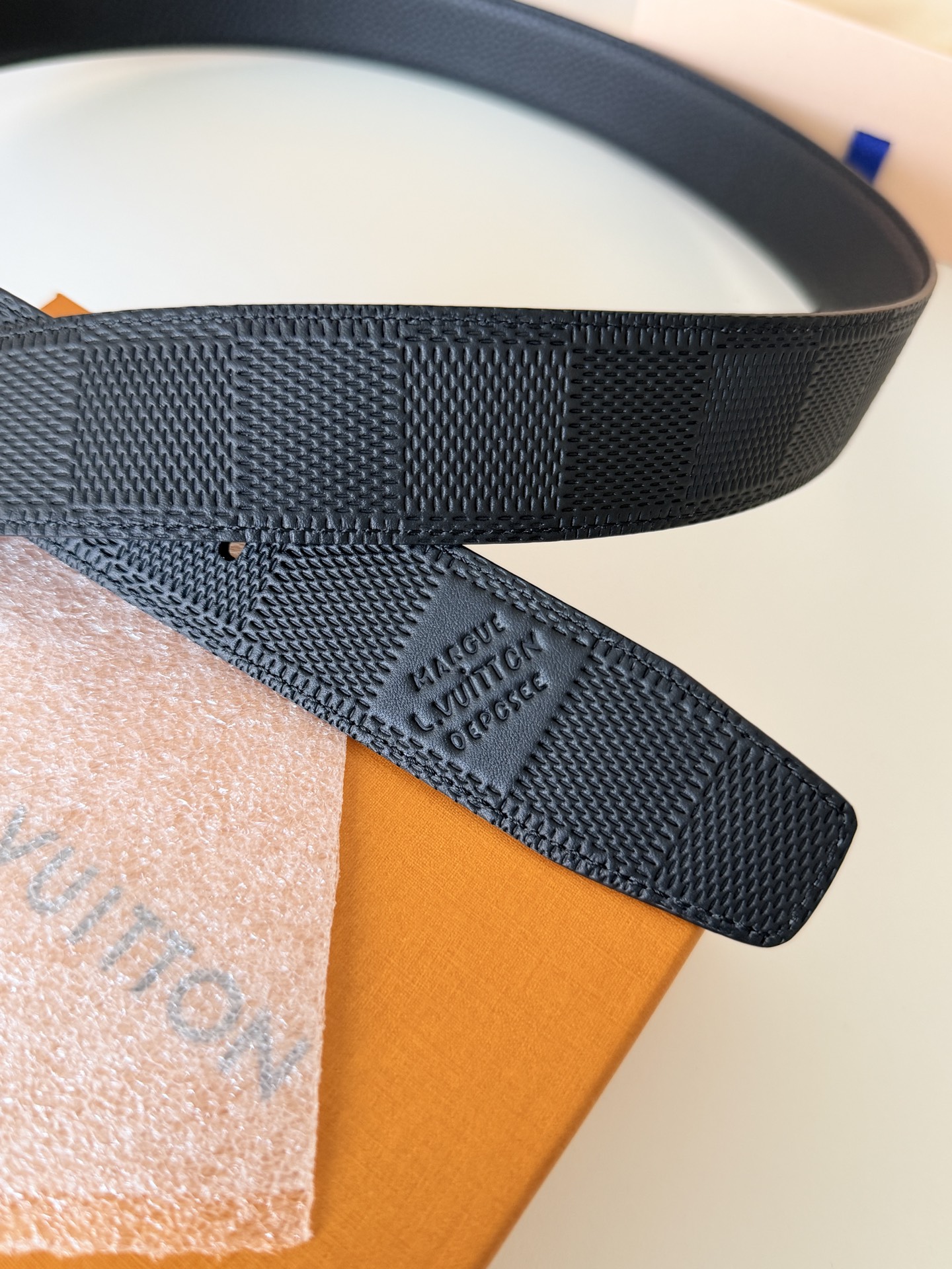 Louis Vuitton LV3.5cm宽M4365