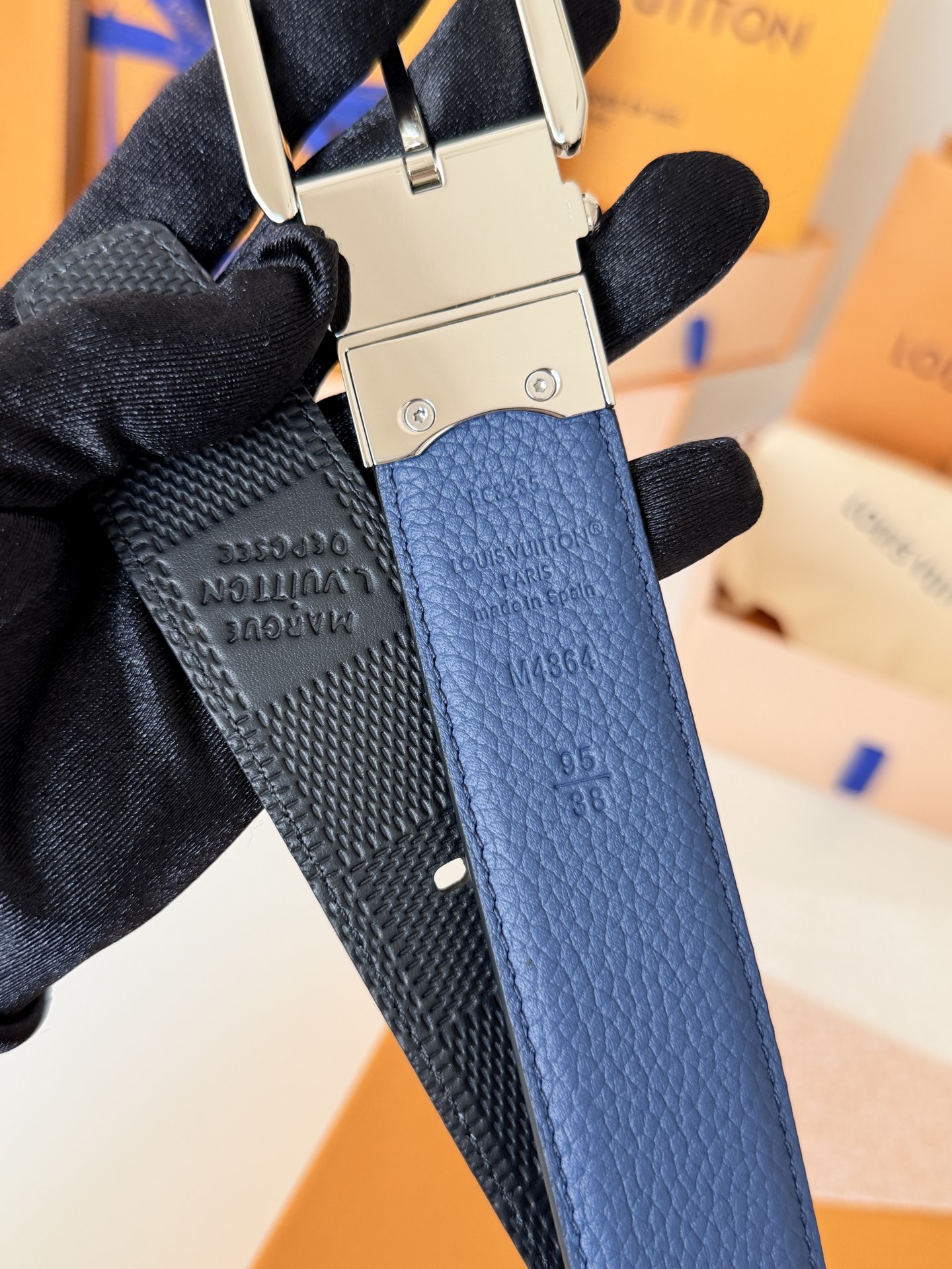 Louis Vuitton LV3.5cm宽M4364