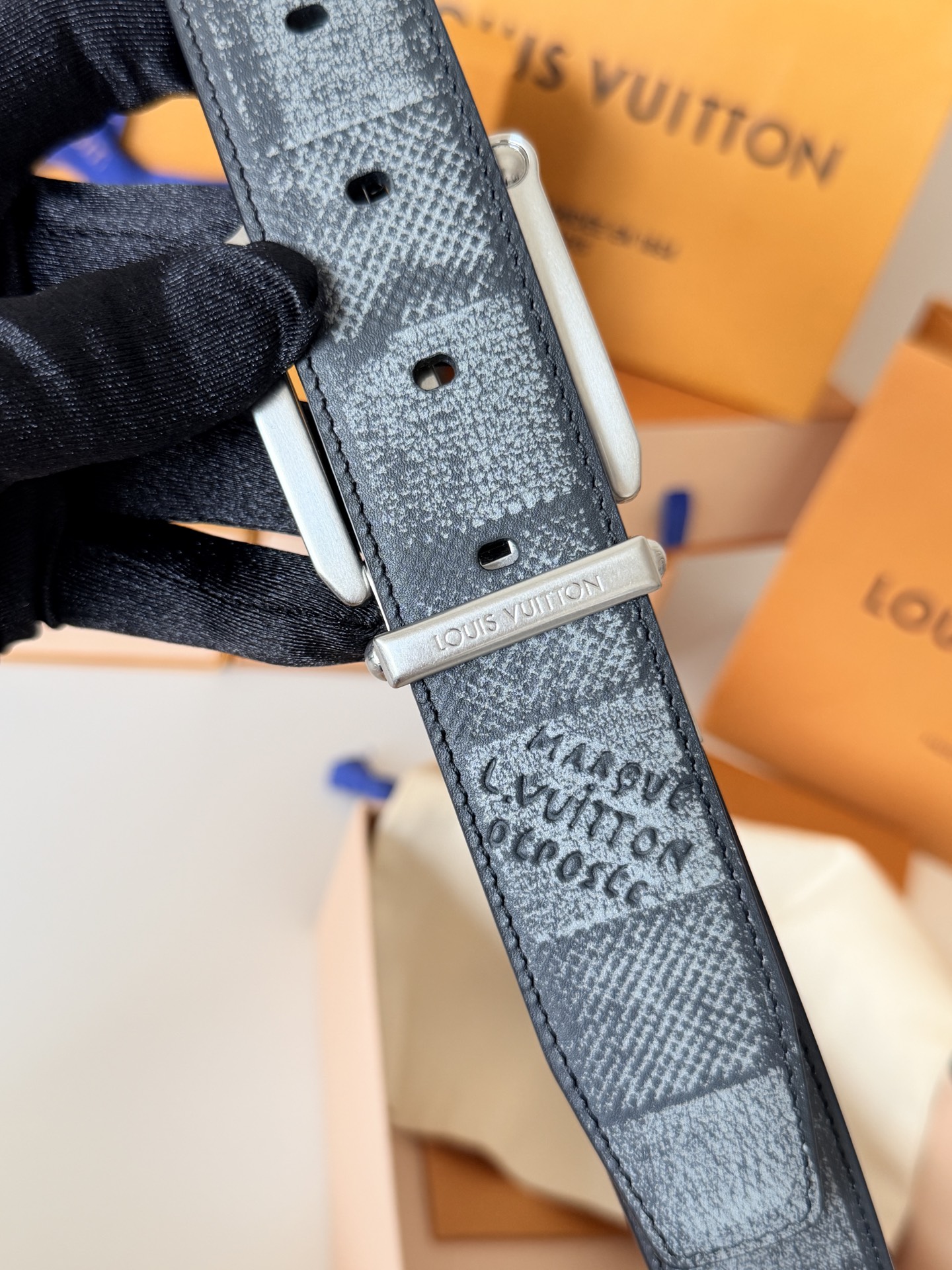 Louis Vuitton LV3.5cm宽M4378