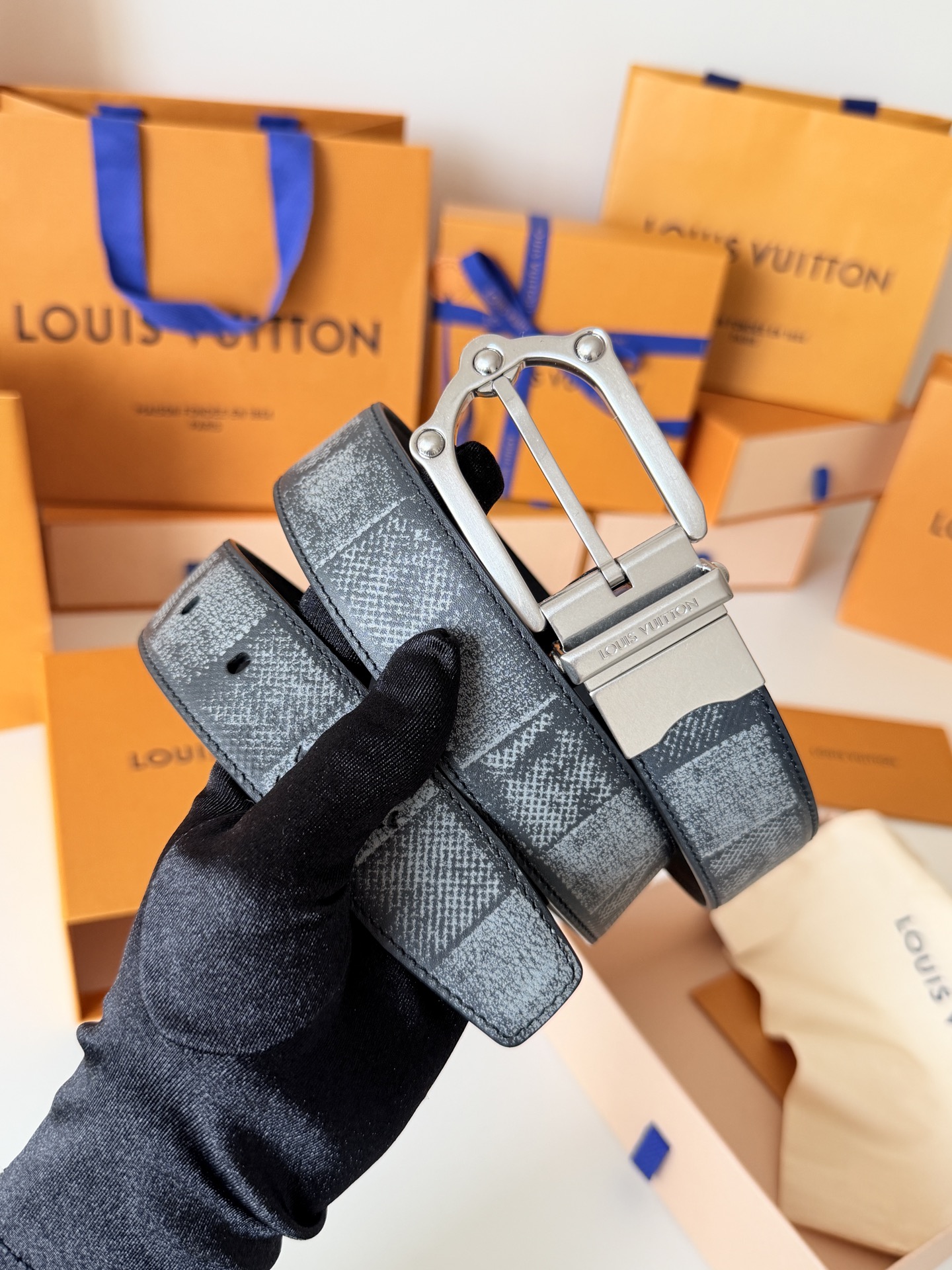 Louis Vuitton LV3.5cm宽M4378