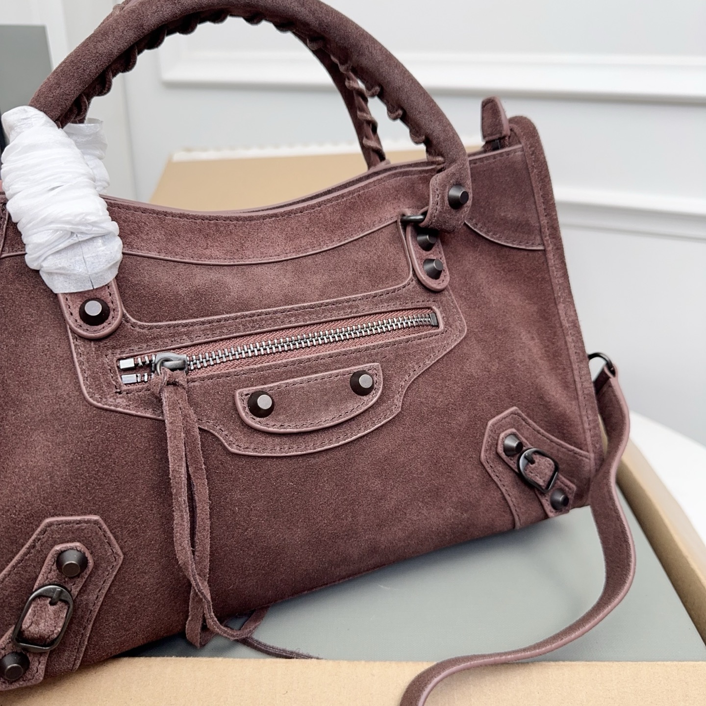Balenciaga Style Brown Leather Card Holder Bags Card Holder detail image 5 from source 776223