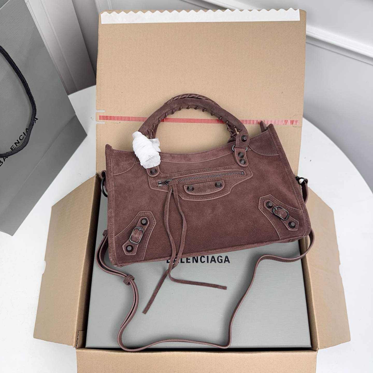 Balenciaga Style Brown Leather Card Holder Bags Card Holder detail image 6 from source 776223