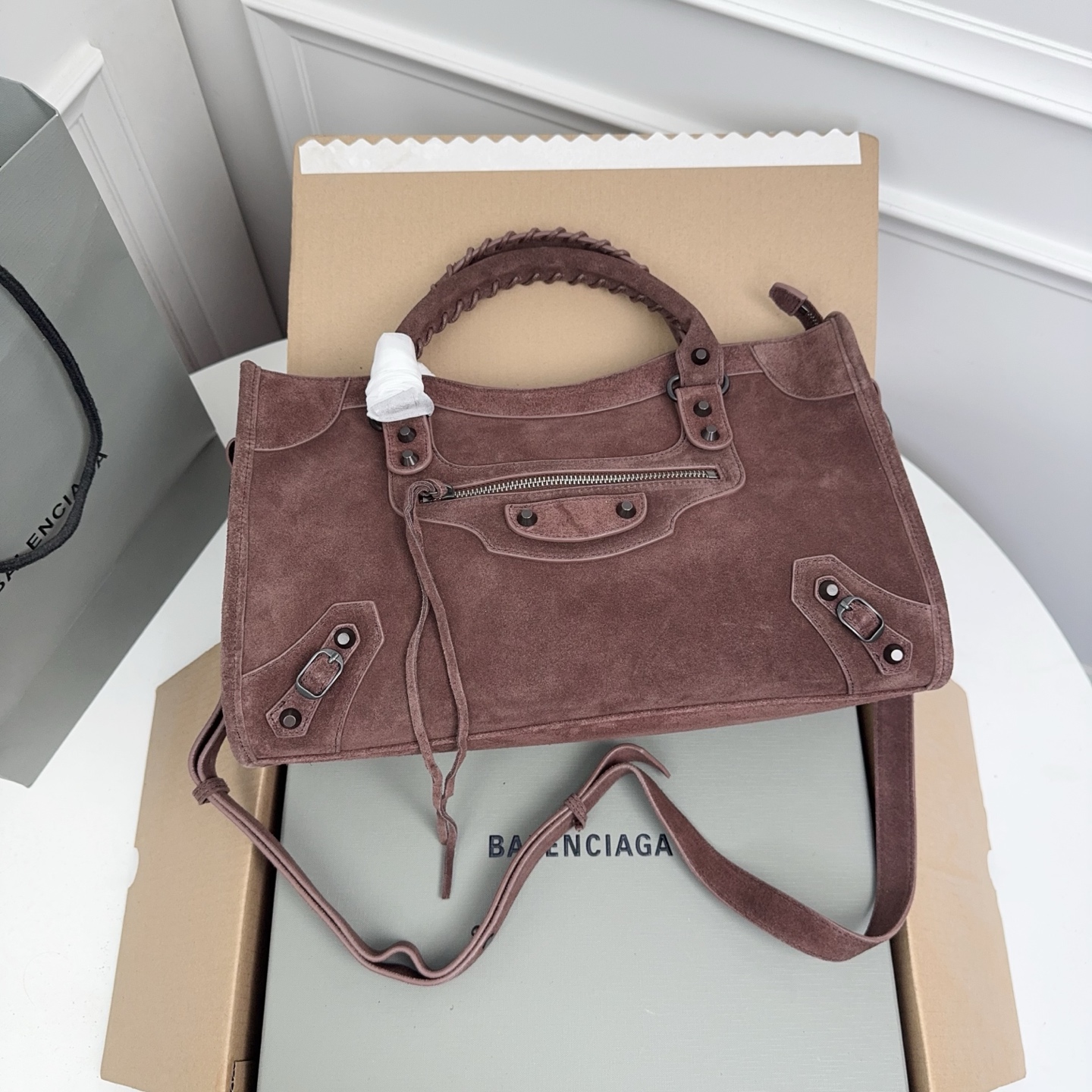 Balenciaga Style Brown Leather Card Holder Bags Card Holder detail image 7 from source 776224