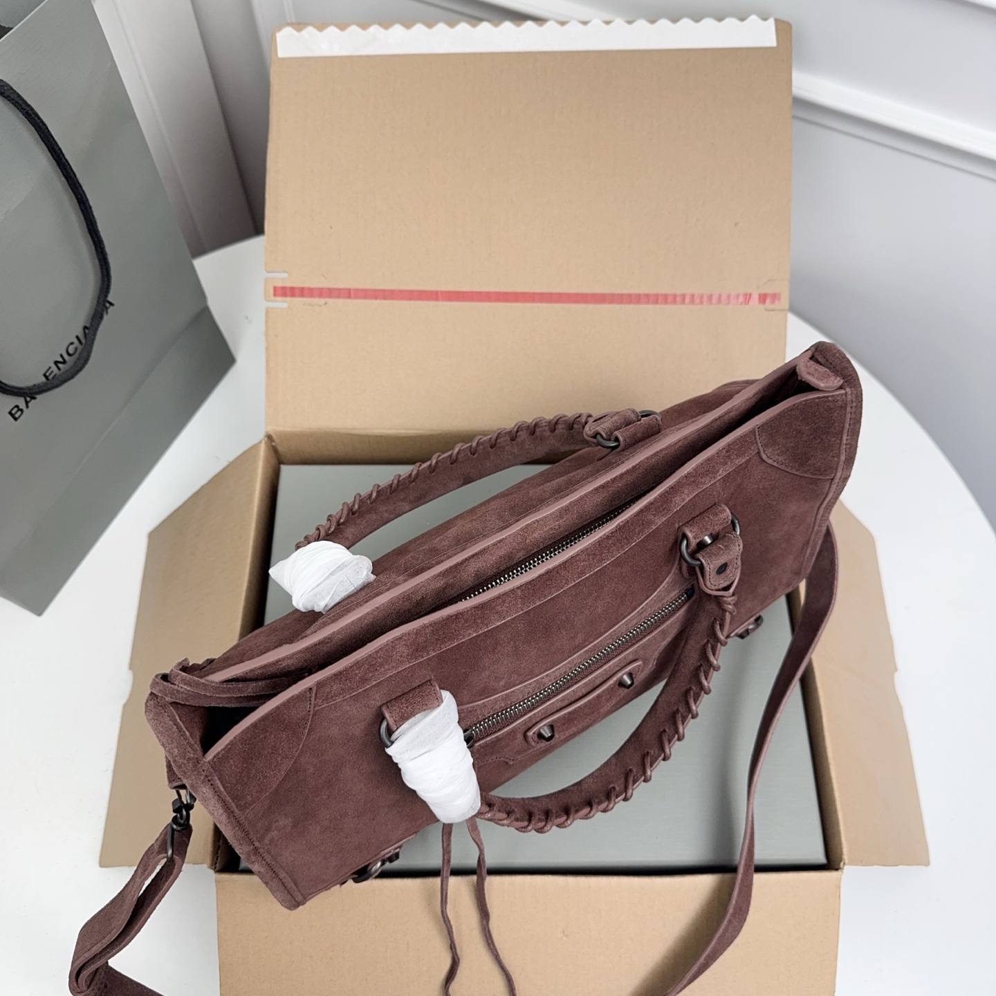 Balenciaga Style Brown Leather Card Holder Bags Card Holder detail image 6 from source 776224