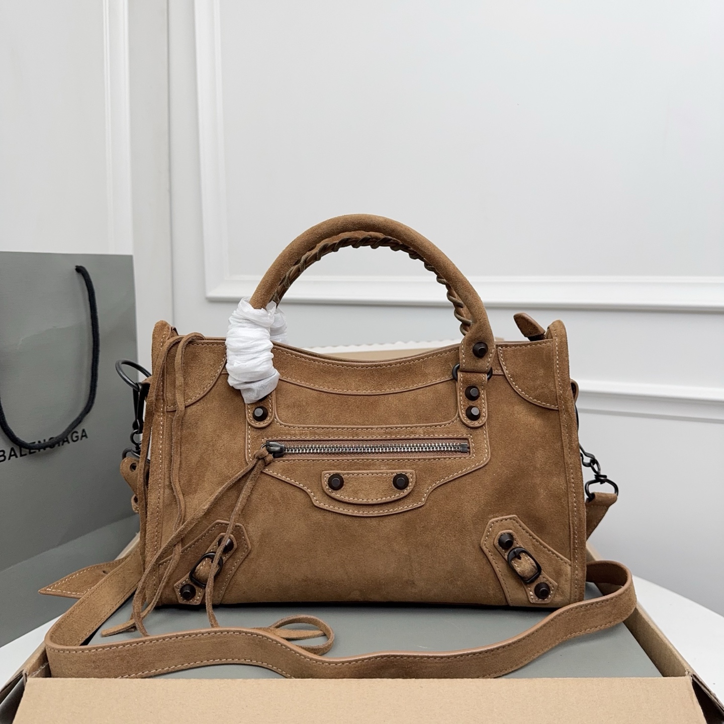 Balenciaga Style Brown Card Holder Bags detail image 1 from source 776229