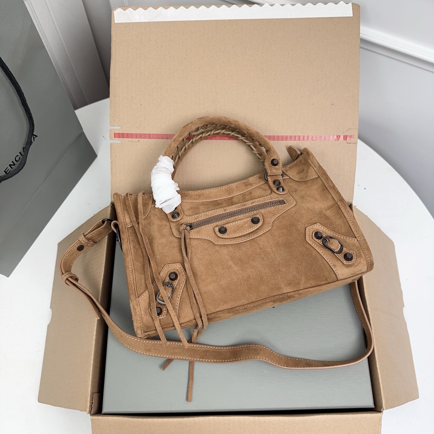 Balenciaga Style Brown Card Holder Bags detail image 6 from source 776229