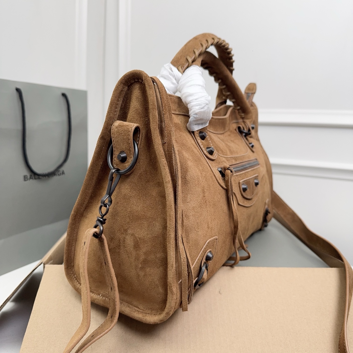 Balenciaga Style Brown Card Holder Bags detail image 2 from source 776230