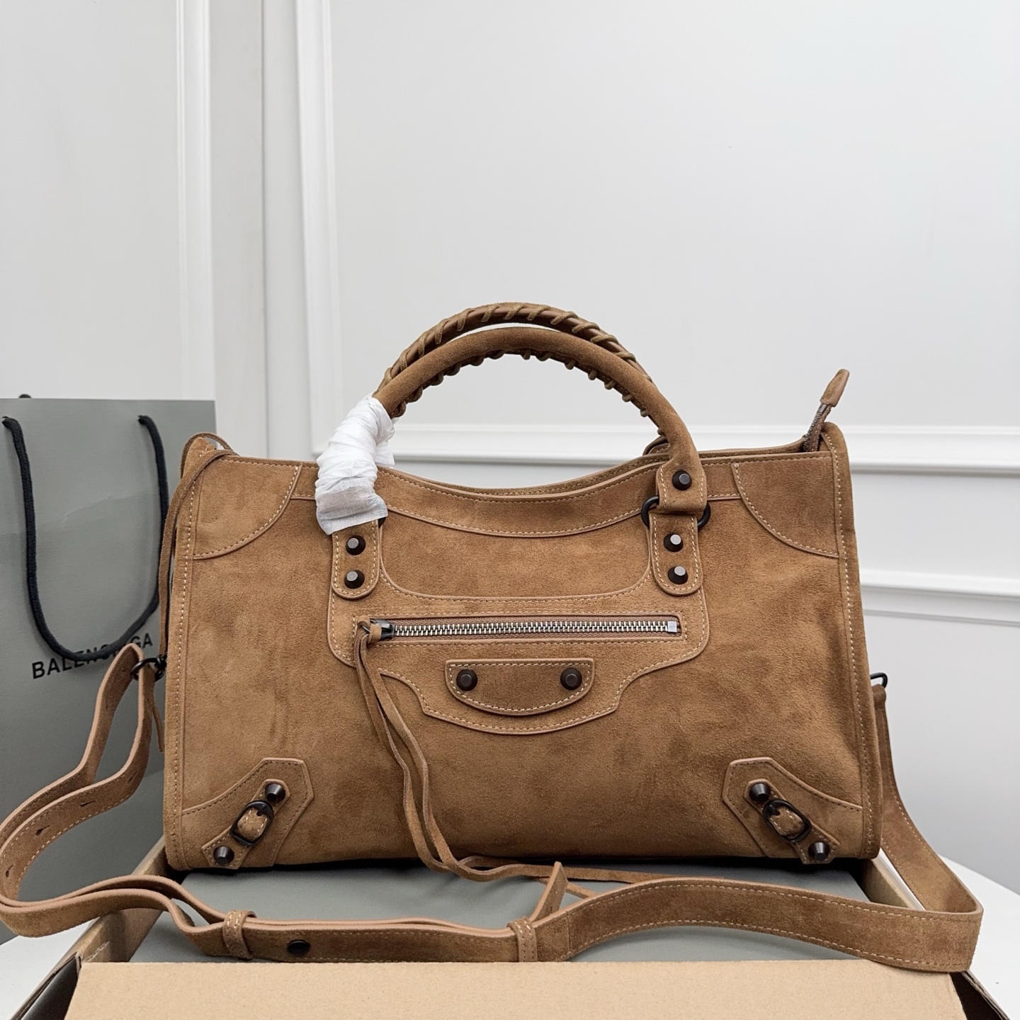 Balenciaga Style Brown Card Holder Bags detail image 1 from source 776230