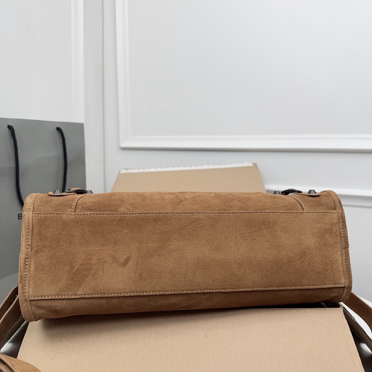 Balenciaga Style Brown Card Holder Bags detail image 4 from source 776230