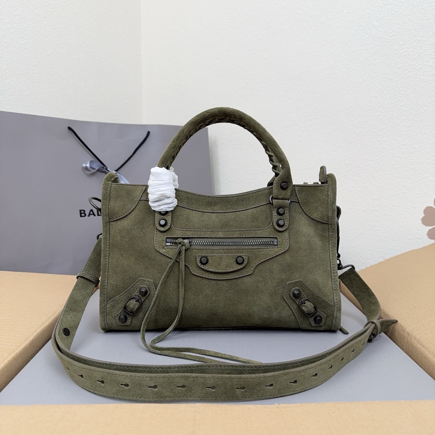 Balenciaga Style Green Leather Card Holder Bags detail image 1 from source 776227