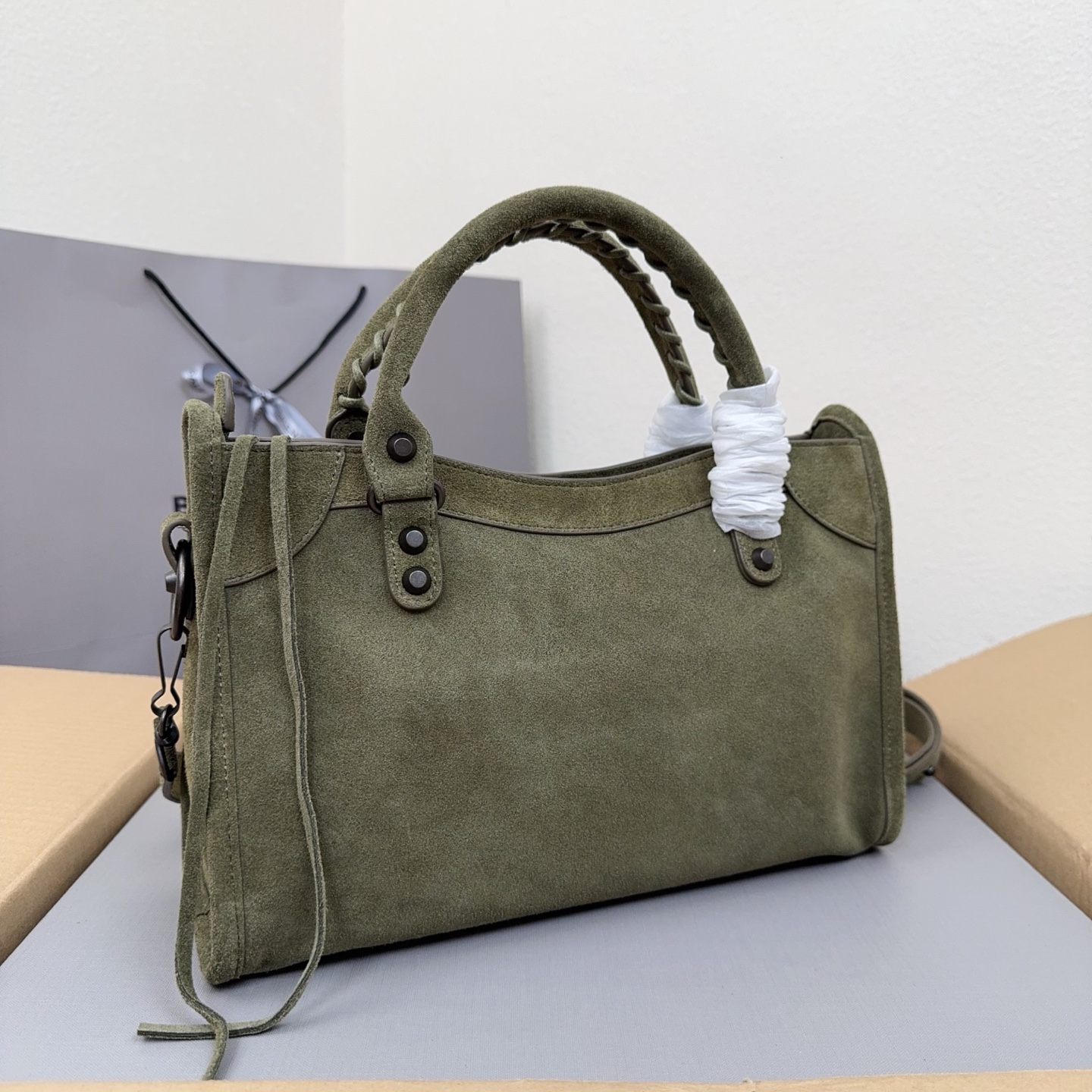 Balenciaga Style Green Leather Card Holder Bags detail image 3 from source 776227