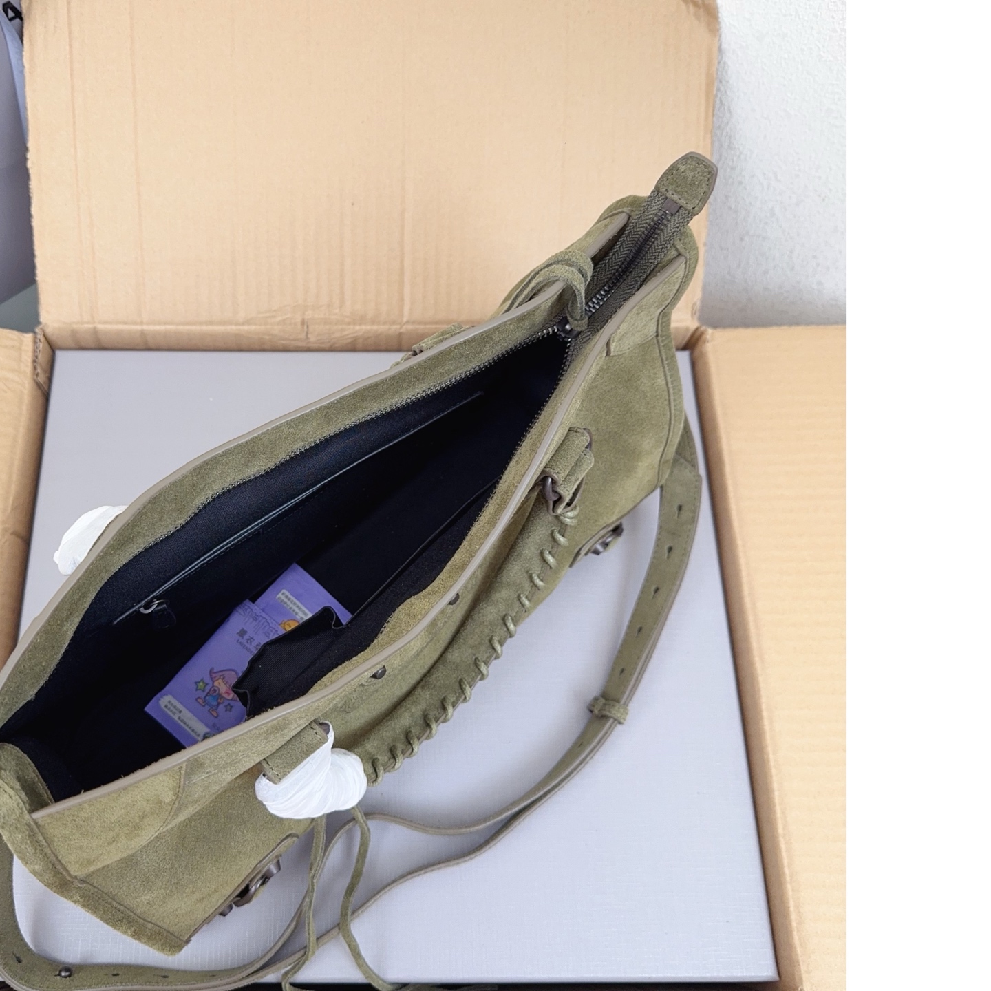 Balenciaga Style Green Leather Card Holder Bags detail image 8 from source 776228
