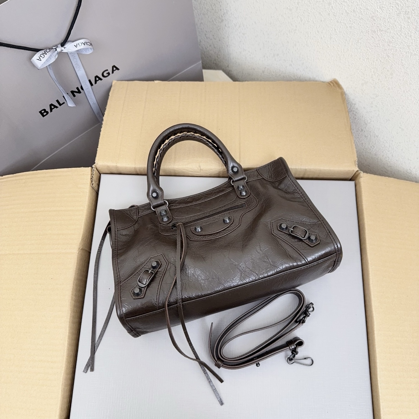 巴家 时代眼泪 インポート レザー バイカー バッグ