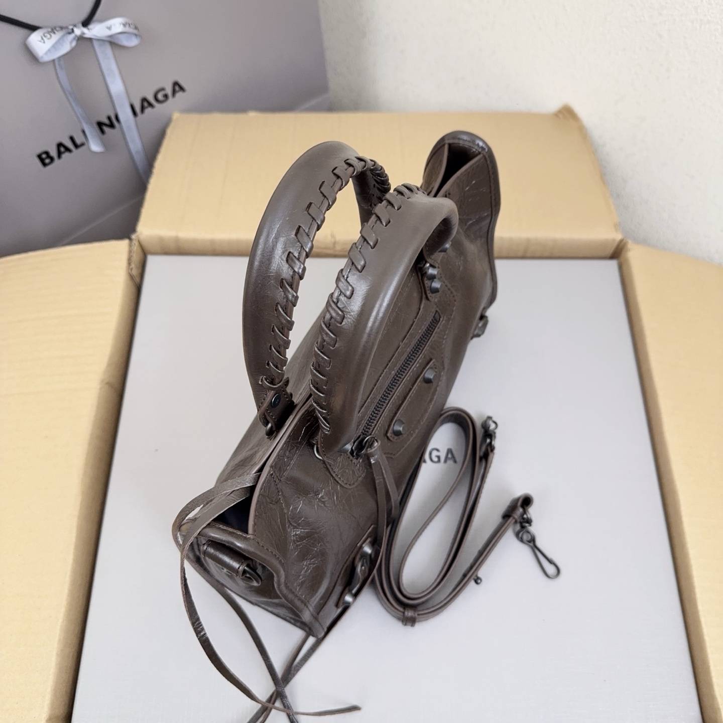 巴家 时代眼泪 インポート レザー バイカー バッグ