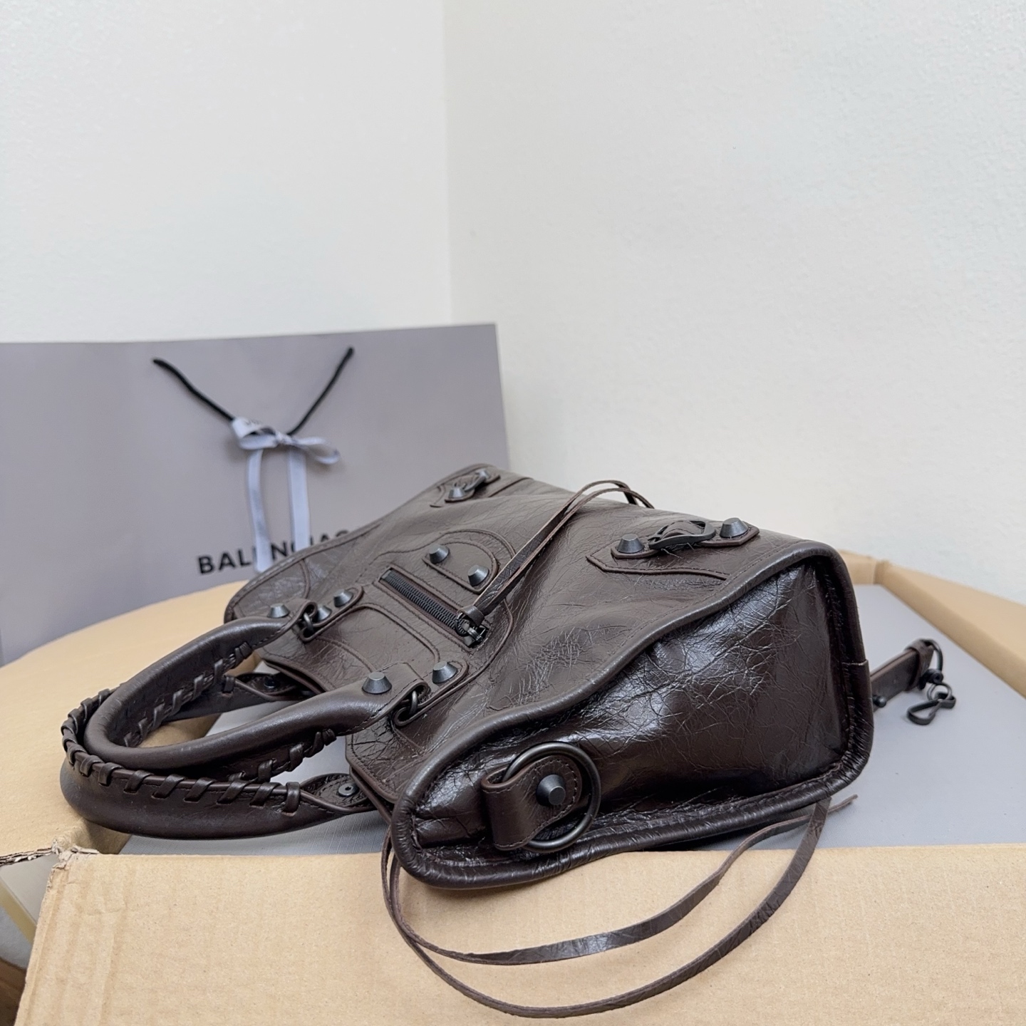 巴家 时代眼泪 インポート レザー バイカー バッグ