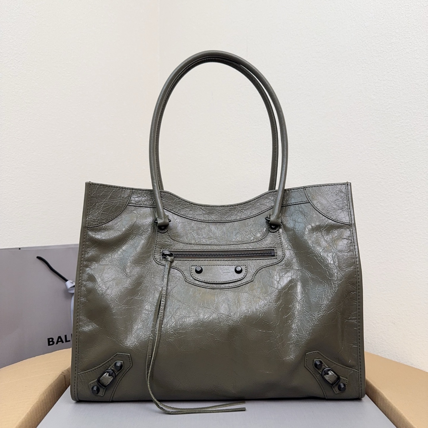 パリ・サンジェルマンのスタイルを纏う大号グリーン・トートバッグ