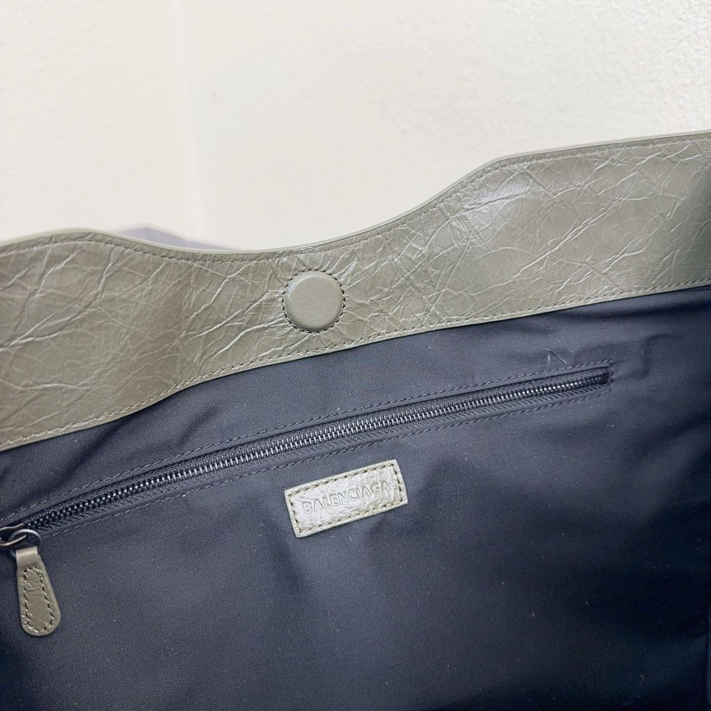 パリ・サンジェルマンのスタイルを纏う大号グリーン・トートバッグ