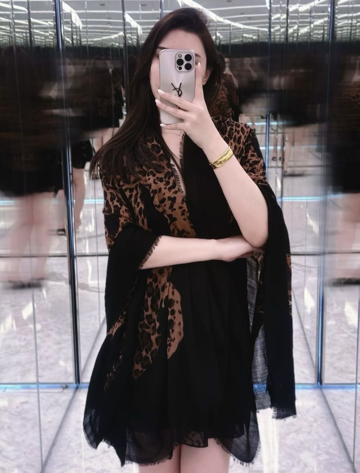 생로랑 레오파드 울 스카프 상세 이미지 10