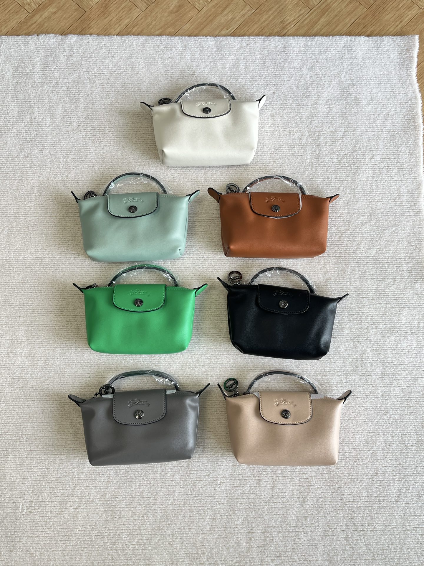 Longchamp classic mini dumpling buns