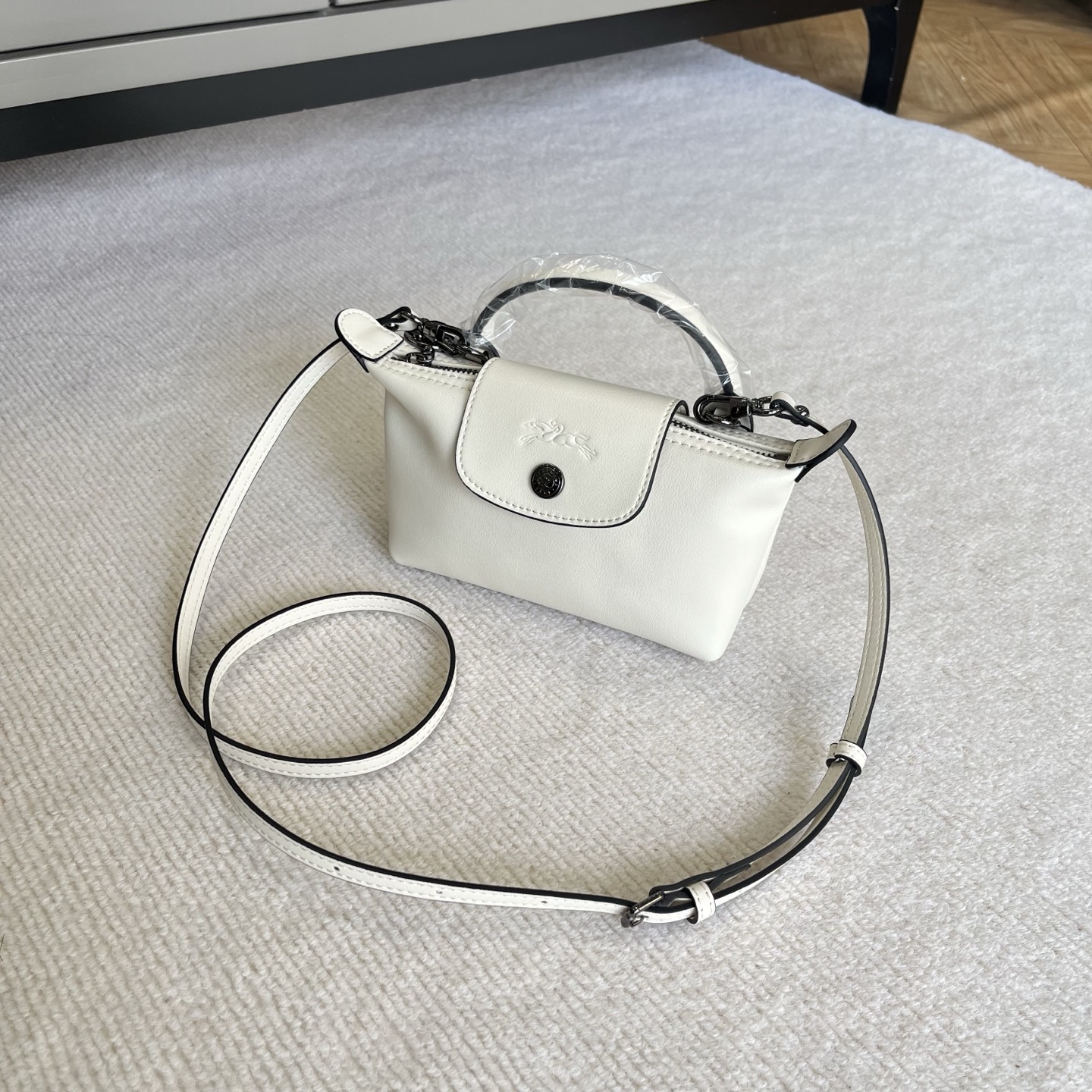 Longchamp Longxiang Dumplings mini white model is gentle and elegant