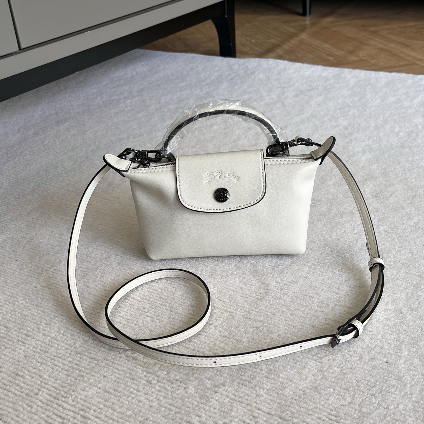 Longchamp Longxiang Dumplings mini white model is gentle and elegant
