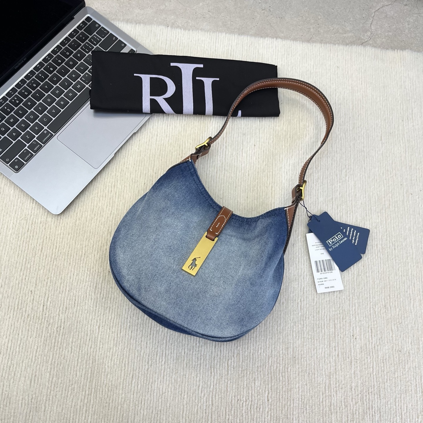 _dxp9sISpUJVvV1JA_83GwZz7GpxvvCK61tvZfYg