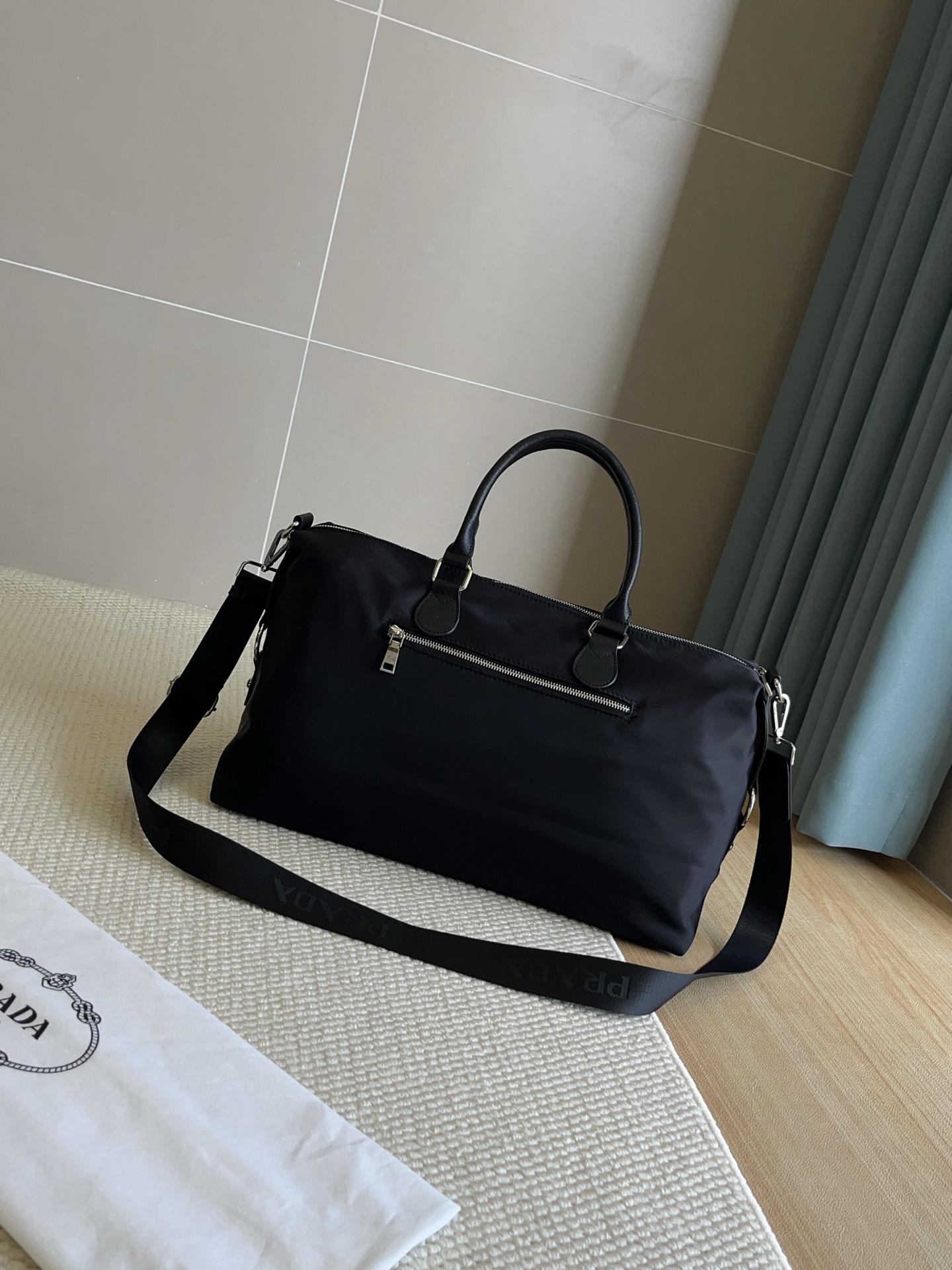 普拉达 Prada 高级成衣风衣外套及大衣服饰 #E986B28A 3