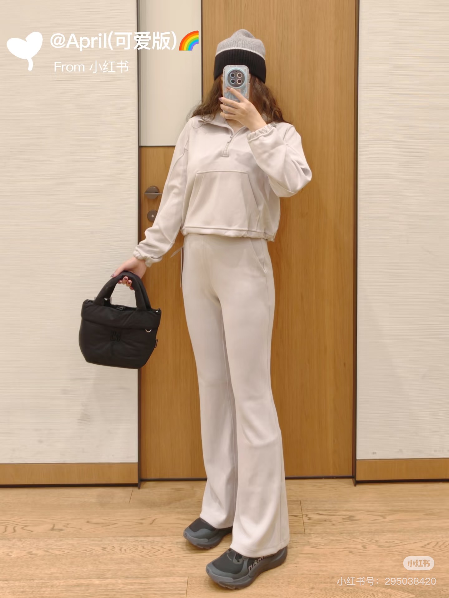 芬迪 Fendi 高定典藏名品高定成衣时装外套连衣裙衬衫T恤 #8A241912 2