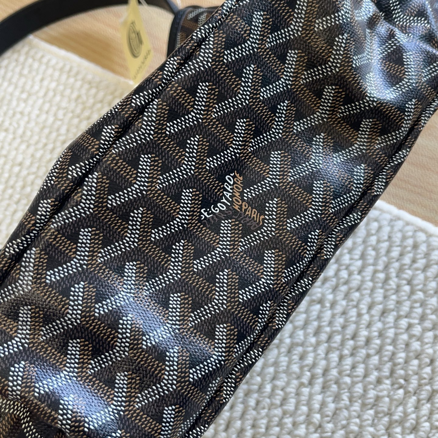 Valextra Luxury Designer Handbag Shoulder Crossbody Bag crafted in 3