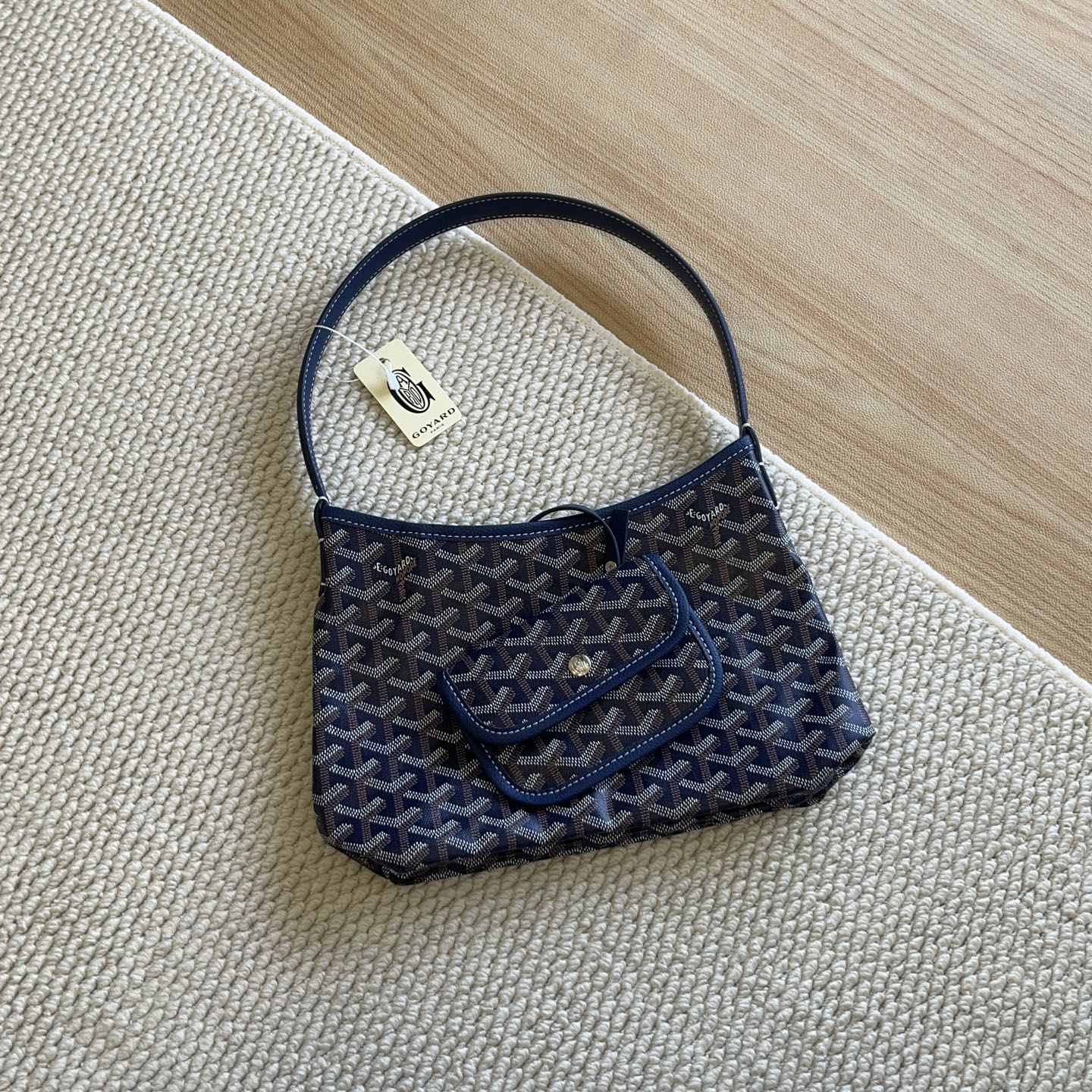Loewe Luxury Designer Handbag Shoulder Crossbody Bag crafted in premium 2