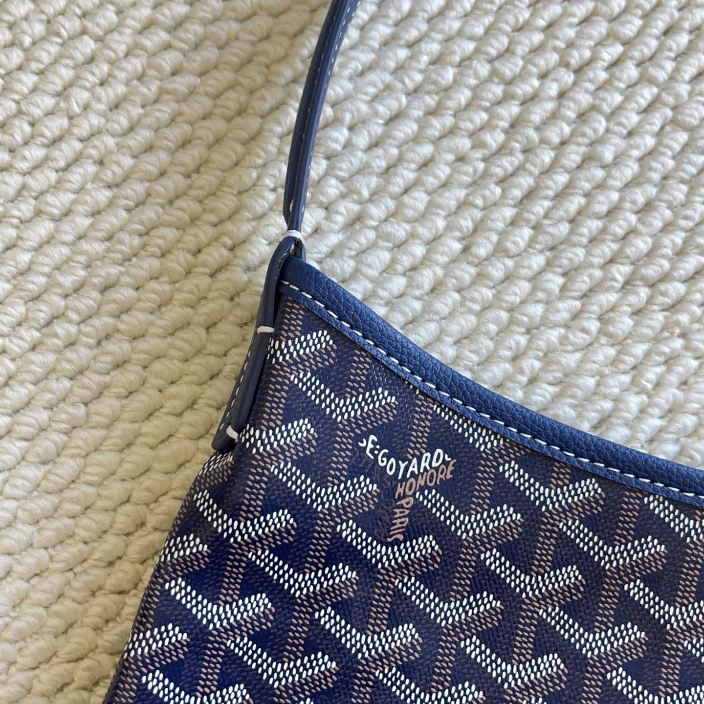 Loewe Luxury Designer Handbag Shoulder Crossbody Bag crafted in premium 6