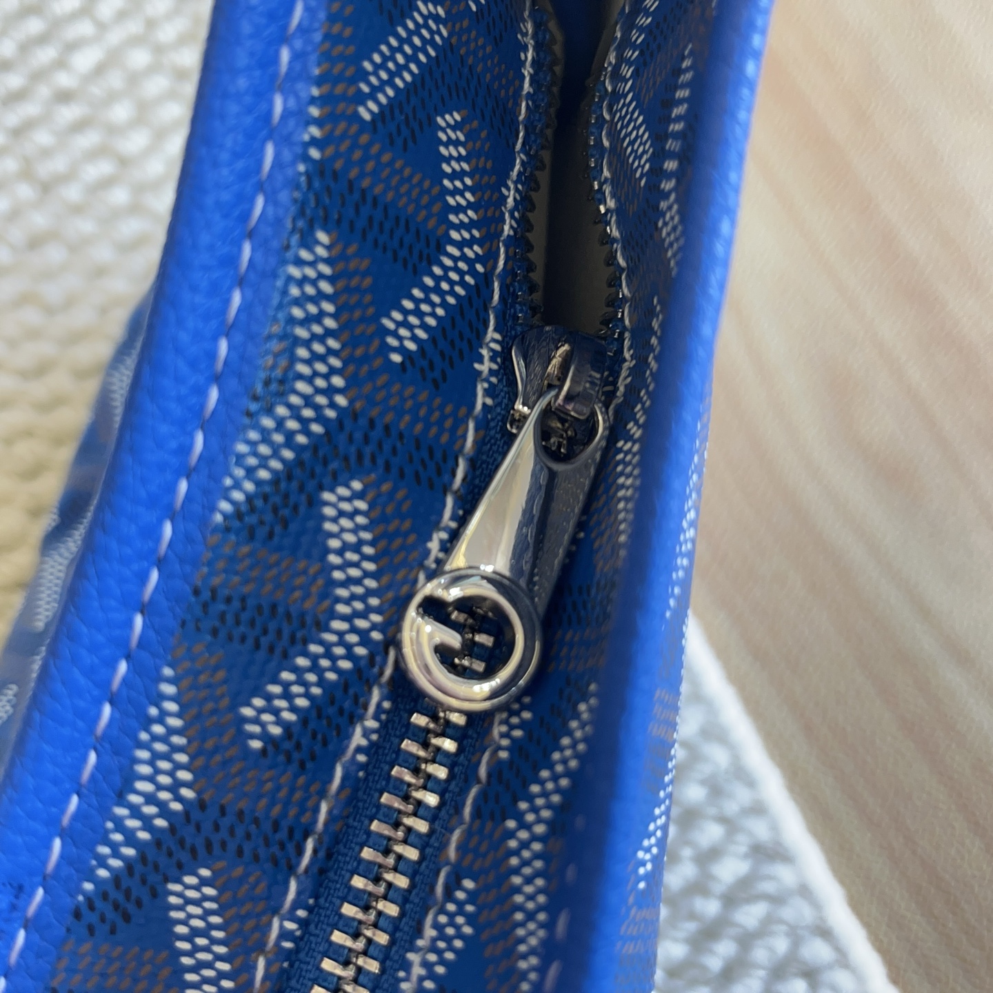 罗杰·维维亚 Roger Vivier 高定典藏经典高奢皮具手袋托特包斜挎包女包 #C314CFF0 5